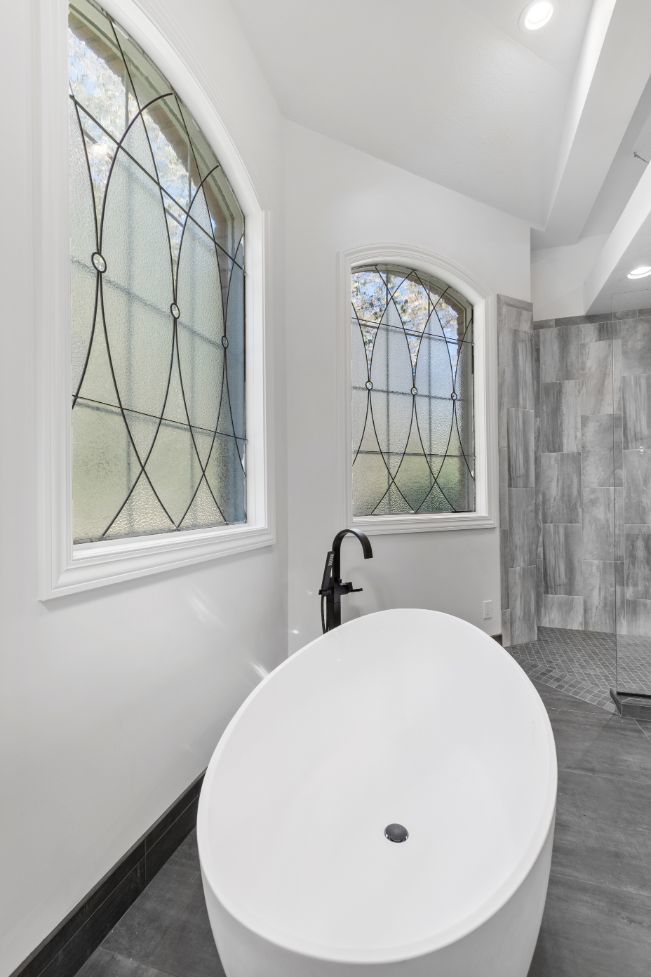Contemporary Bath Render by PH Design, home design and construction builders in Canton, OH