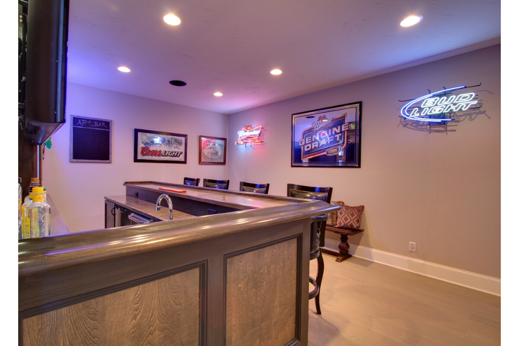 Bar of The Dalmore, colonial style home by PH Design, custom construction home builders in Canton, OH